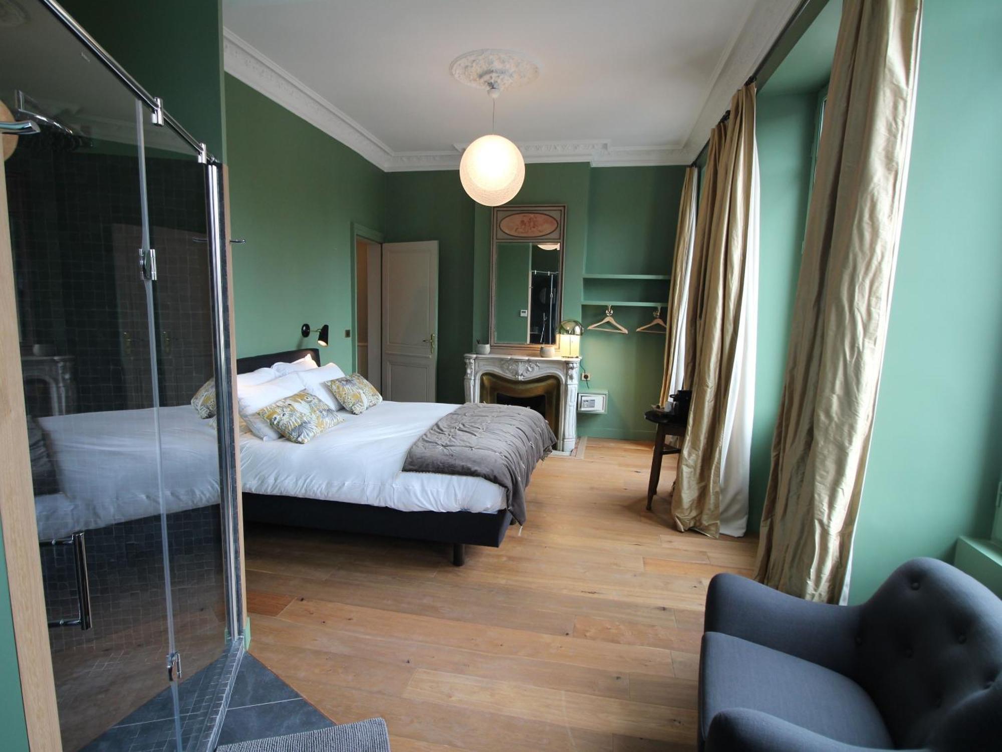 B&B L'Escapade Bordelaise - Cote Jardin Bordeaux Rom bilde
